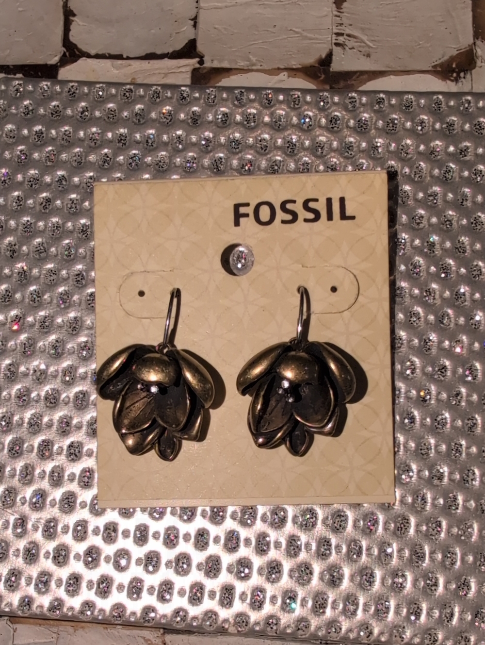 Fossil Antiqued Brass Floral Drop Pierced Earrings - Vintage- 2005 - 3012 Era